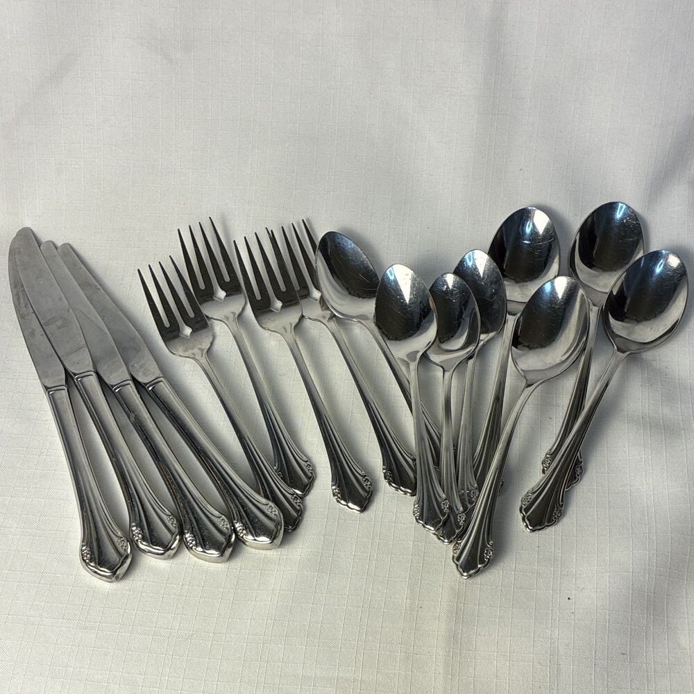 Oneida Stainless Steel Set Of Silverware 16 Pieces Total